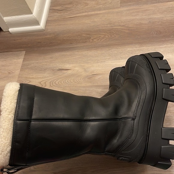 Prada shearling lined winter boot - Picture 8 of 11